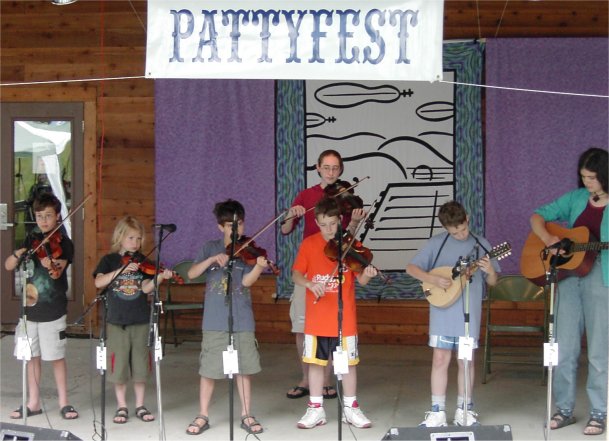 Rachel and her fiddle students