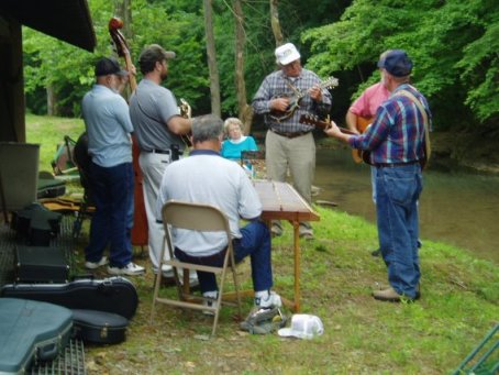 many musicians jamming